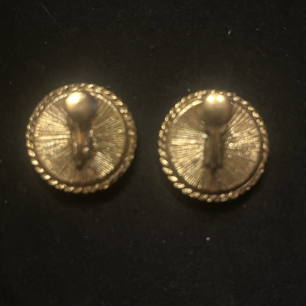 Vintage Micro Mosaic Gold and Black Floral Earrings Roses - Picture 2 of 2